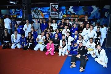 El Club Taz Jinámar participó este sábado en el I Encuentro Joven Brazilian Jiu Jitsu, en la capital grancanaria (Foto TA)